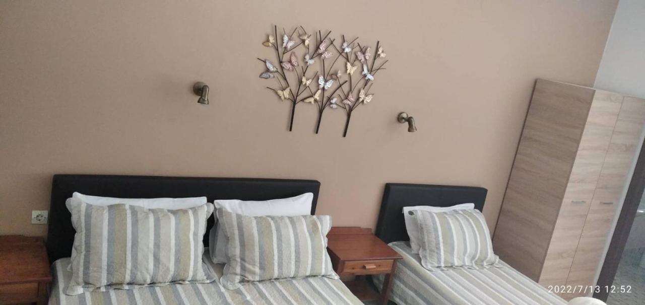 Golden Sun Apartments โรดาคิโน ภายนอก รูปภาพ