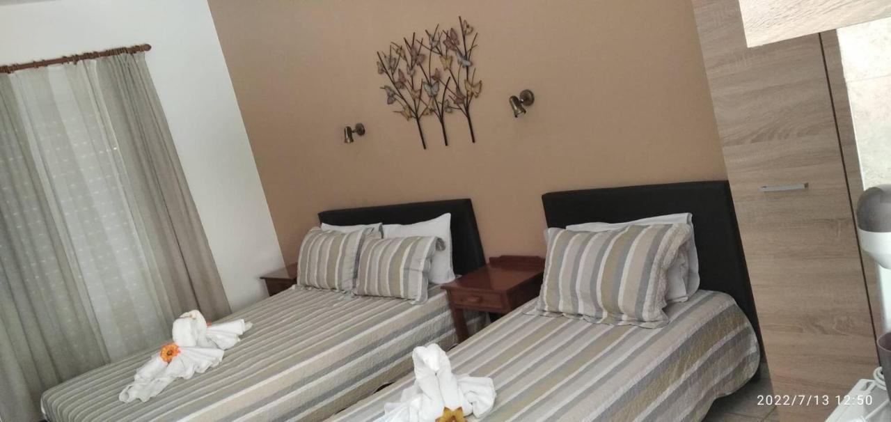 Golden Sun Apartments โรดาคิโน ภายนอก รูปภาพ